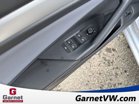 New 2026 Volkswagen Jetta SE image 11