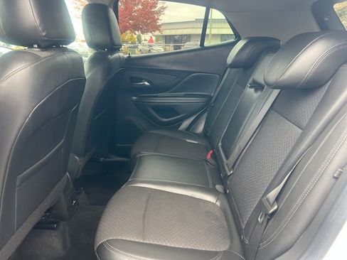 Used 2022 Buick Encore Preferred w/ Safety Package image 15