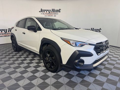 Used 2025 Subaru Crosstrek 2.0i AWD/4WD image 6