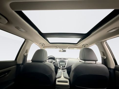 Used 2018 Nissan Murano Platinum image 18