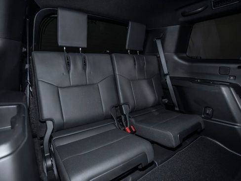 Used 2024 Lexus GX 550 w/ Cold Area Package image 22