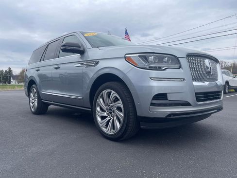 Used 2024 Lincoln Navigator Premiere AWD/4WD image 1