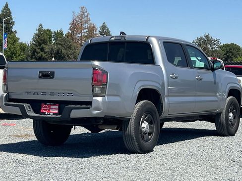 Used 2020 Toyota Tacoma SR w/ SR Convenience Package RWD image 3