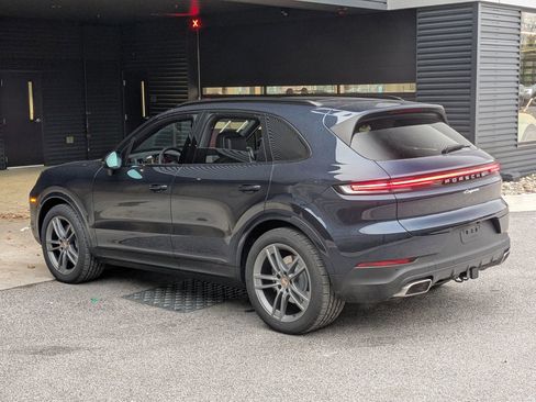 Used 2026 Porsche Cayenne AWD/4WD image 3