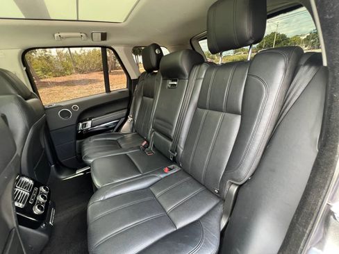 Used 2013 Land Rover Range Rover HSE AWD/4WD image 24