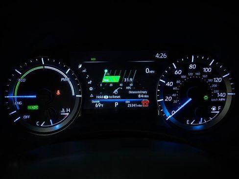 Used 2024 Toyota Highlander XLE AWD/4WD image 18