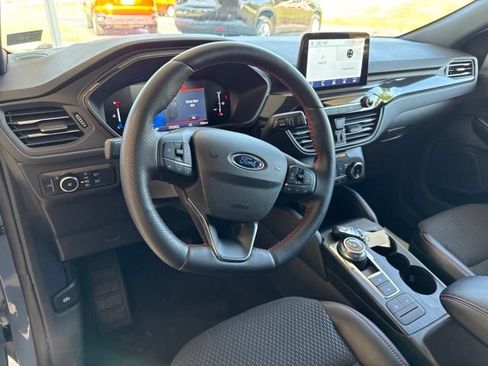 Used 2025 Ford Escape ST-Line Select AWD/4WD image 14
