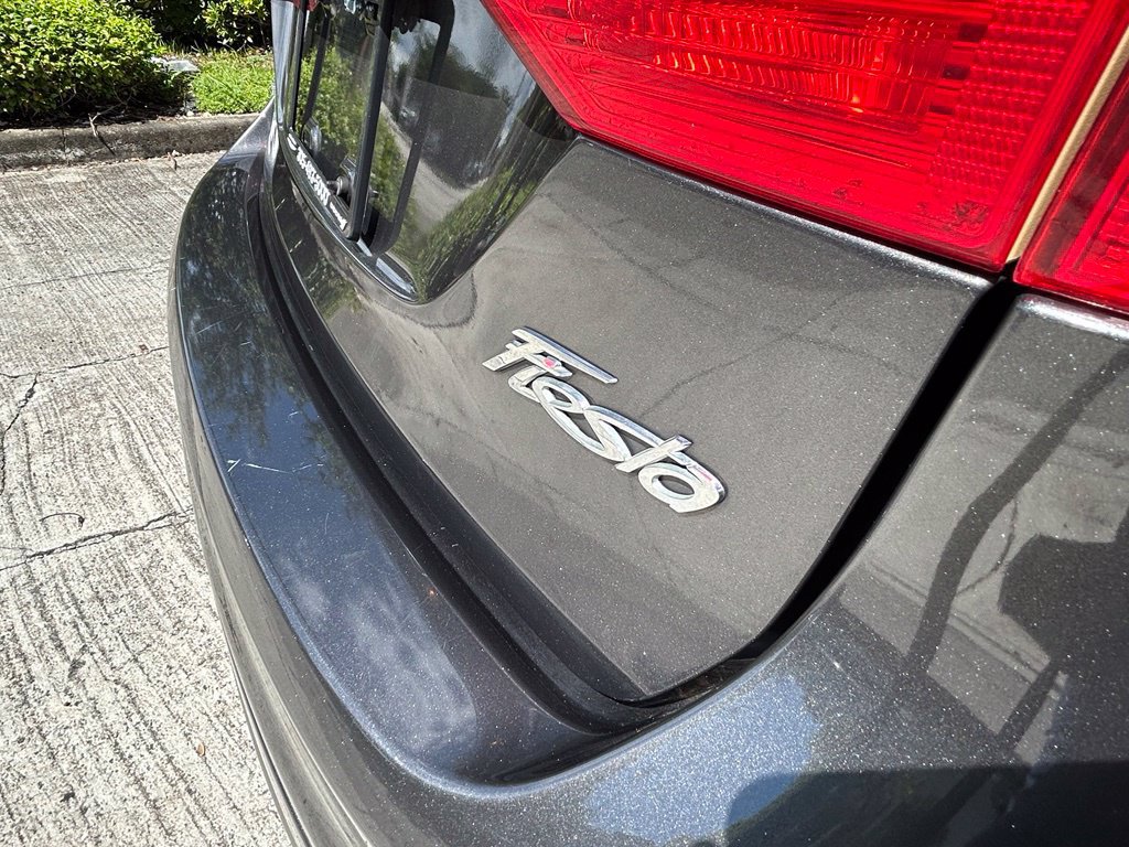 Used 2016 Ford Fiesta SE FWD image 30