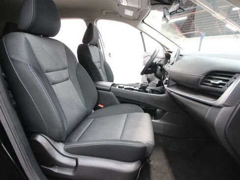 Used 2024 Nissan Rogue SV AWD/4WD image 27