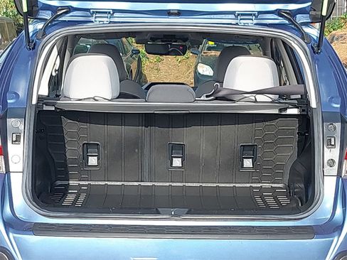 Used 2019 Subaru Crosstrek 2.0i Premium w/ Eyesight System image 12