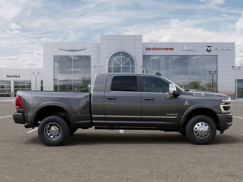 New 2026 RAM 3500 Limited AWD/4WD image 22
