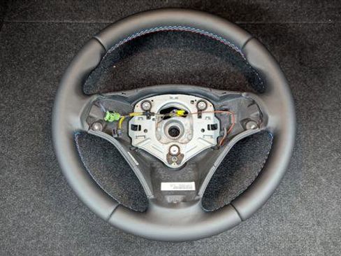 Used 2011 BMW 1 Series M RWD image 37