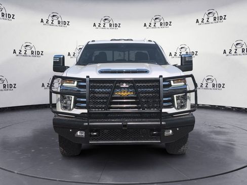 Used 2022 Chevrolet Silverado 2500 High Country w/ Z71 Off-Road Package image 2