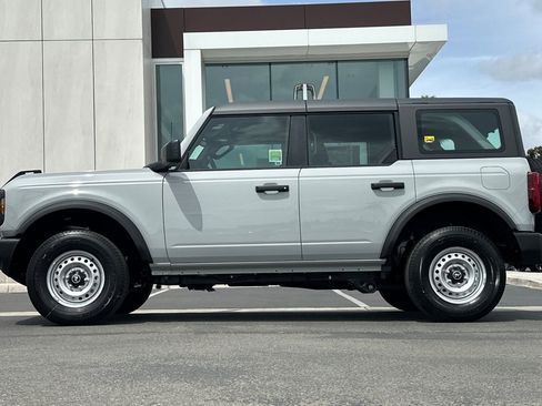 New 2026 Ford Bronco 4-Door AWD/4WD image 6