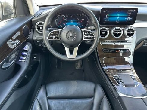 Used 2021 Mercedes-Benz GLC 300 4MATIC image 11