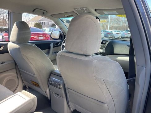 Used 2012 Toyota Highlander 4WD w/ Tech Pkg image 16