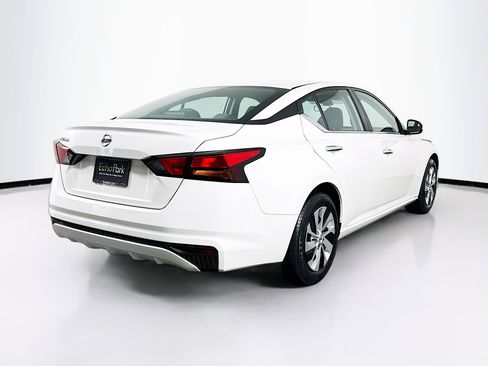 Used 2022 Nissan Altima 2.5 S image 9