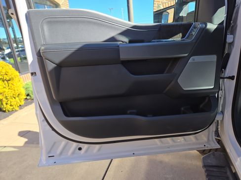 Used 2024 Ford F350 Lariat w/ Camper Package image 15