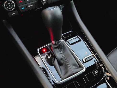 New 2026 Jeep Compass Limited image 20