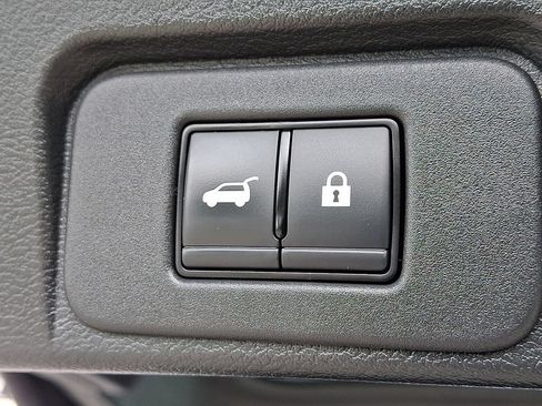 Used 2023 Nissan Rogue Platinum w/ Platinum Premium Package AWD/4WD image 30