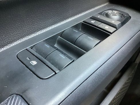 Used 2024 Toyota Tacoma TRD Sport image 24