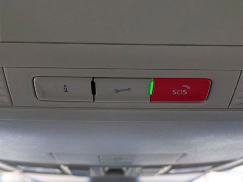 New 2026 Volkswagen Taos SEL image 21