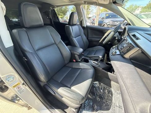 Used 2013 Toyota RAV4 Limited FWD image 25