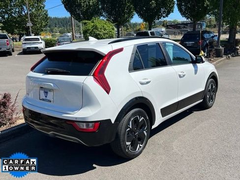 Used 2023 Kia Niro Wind w/ Wind Preserve Package FWD image 7