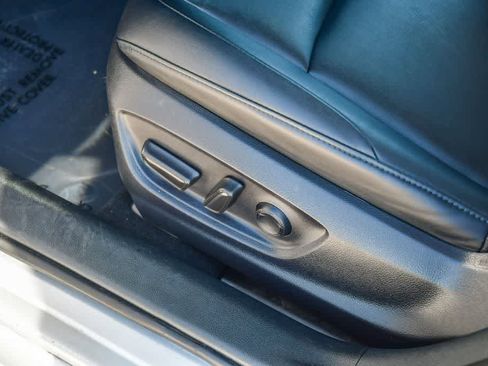 Used 2019 Toyota Prius Prime Advanced image 25