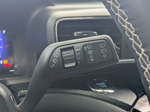 Used 2023 Ford Explorer ST w/ Equipment Group 401A AWD/4WD image 30