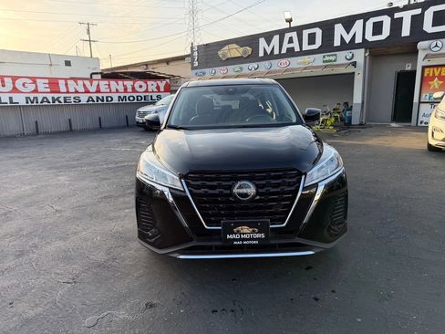 Used 2024 Nissan Kicks S FWD image 6