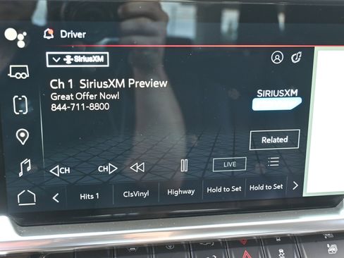 Used 2024 GMC Sierra 1500 Elevation image 29