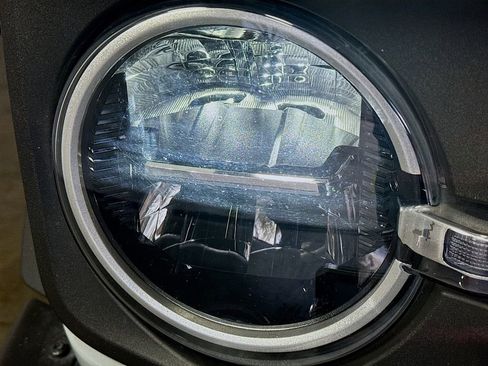 Used 2021 Ford Bronco Black Diamond image 35