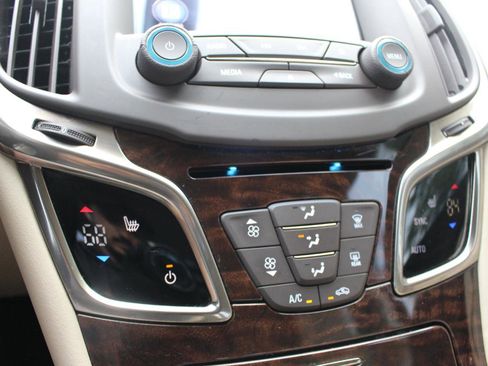 Used 2015 Buick LaCrosse Leather FWD image 27
