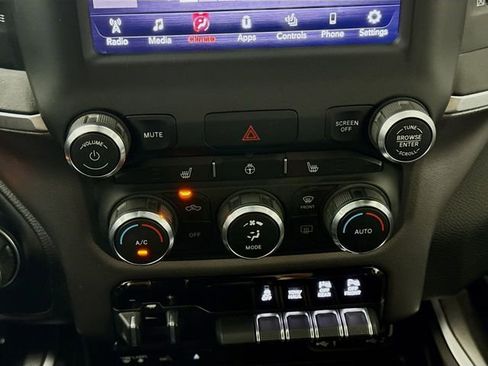 Used 2019 RAM 1500 Big Horn image 15