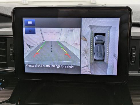 Used 2022 Ford Explorer Limited image 9