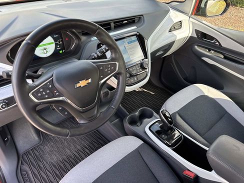 Used 2021 Chevrolet Bolt LT image 22