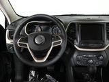 Used 2017 Jeep Cherokee Latitude image 3