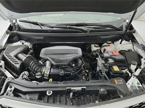 Certified 2025 Cadillac XT5 Premium Luxury w/ LPO, Floor Liner Package image 25