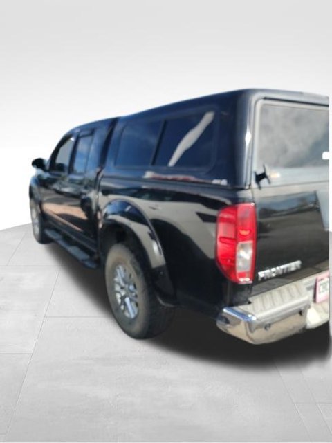 Used 2017 Nissan Frontier SV w/ SV Value Truck Package AWD/4WD image 4