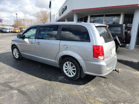 Used 2019 Dodge Grand Caravan SXT image 5