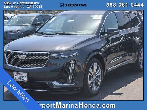 Used 2021 Cadillac XT6 Premium Luxury FWD image 5
