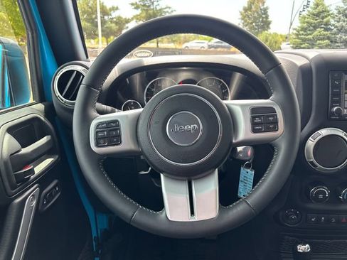 Used 2017 Jeep Wrangler Unlimited Sahara w/ Quick Order Package 24E Chief AWD/4WD image 13