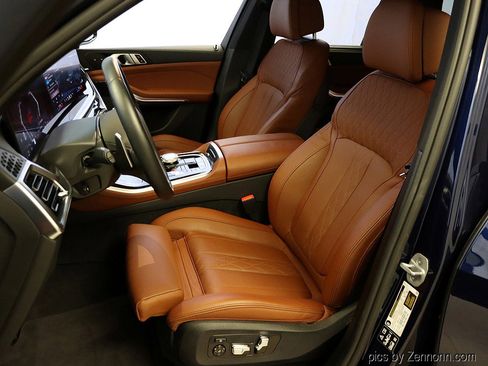 Certified 2025 BMW X5 xDrive40i w/ Executive Package image 10