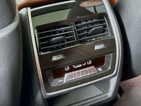 Used 2021 BMW X5 M50i AWD/4WD image 27