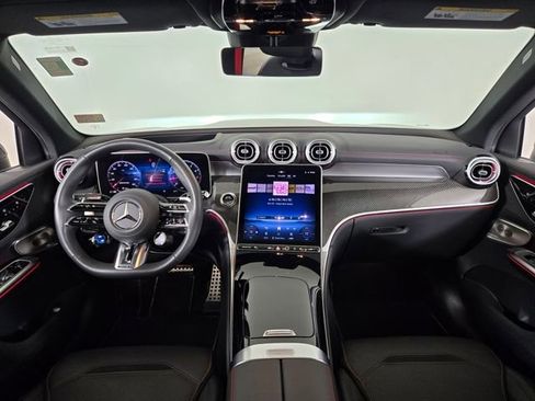 Certified 2025 Mercedes-Benz GLC 43 AMG 4MATIC image 23