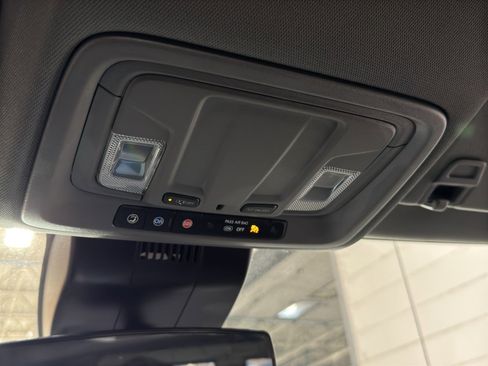 Used 2023 Chevrolet Silverado 1500 RST w/ Z71 Off-Road Package image 37