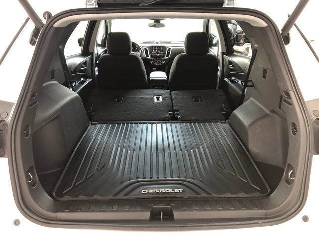 Used 2020 Chevrolet Equinox LT w/ Driver Convenience Package FWD image 9