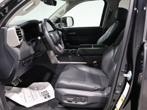 Used 2023 Toyota Tundra Limited image 9