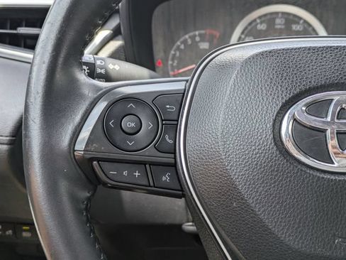 Used 2022 Toyota Corolla Cross LE w/ Moonroof Package FWD image 25
